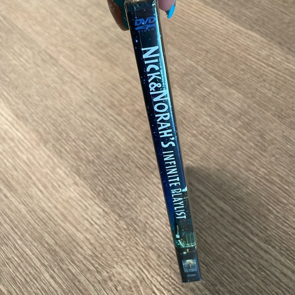 Nick & Norah’s Infinite Playlist / BUNDLE AND SAVE ON MOVIES - Picture 6 of 7